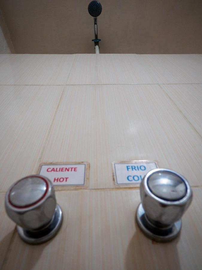Los Faroles Hostal Potosí エクステリア 写真