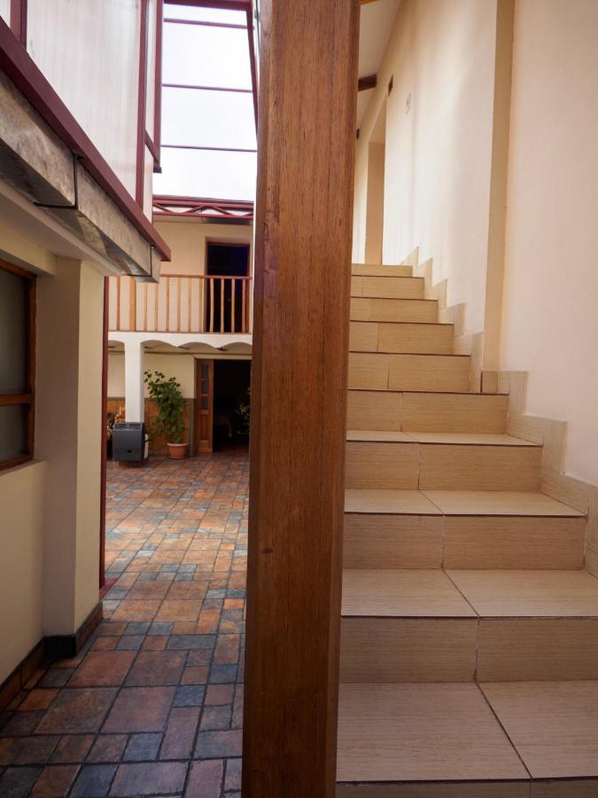 Los Faroles Hostal Potosí エクステリア 写真